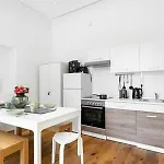 דירה Oktoberfest Oasis For Up To 12 מינכן